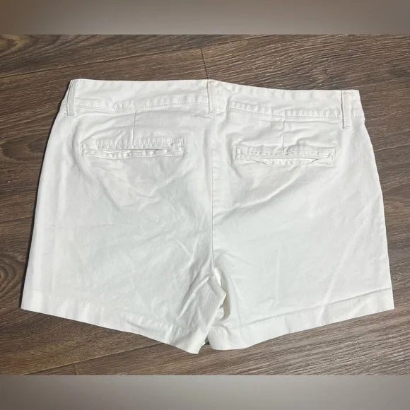 Preloved-OLD NAVY White Pixie Shorts, Women’s Shorts, Summer Shorts - Picture 3 of 13